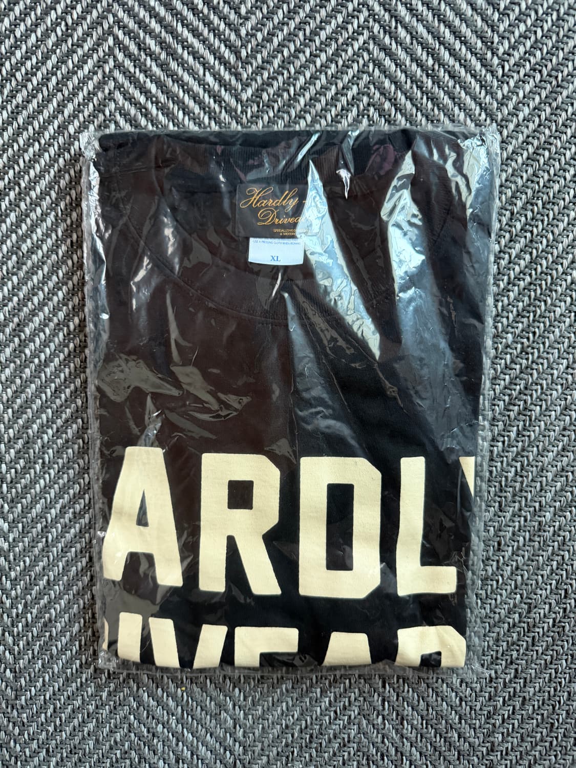 HARDLY-DRIVEABLE 하들리 드라이버블 Short Sleeve  상품이미지3