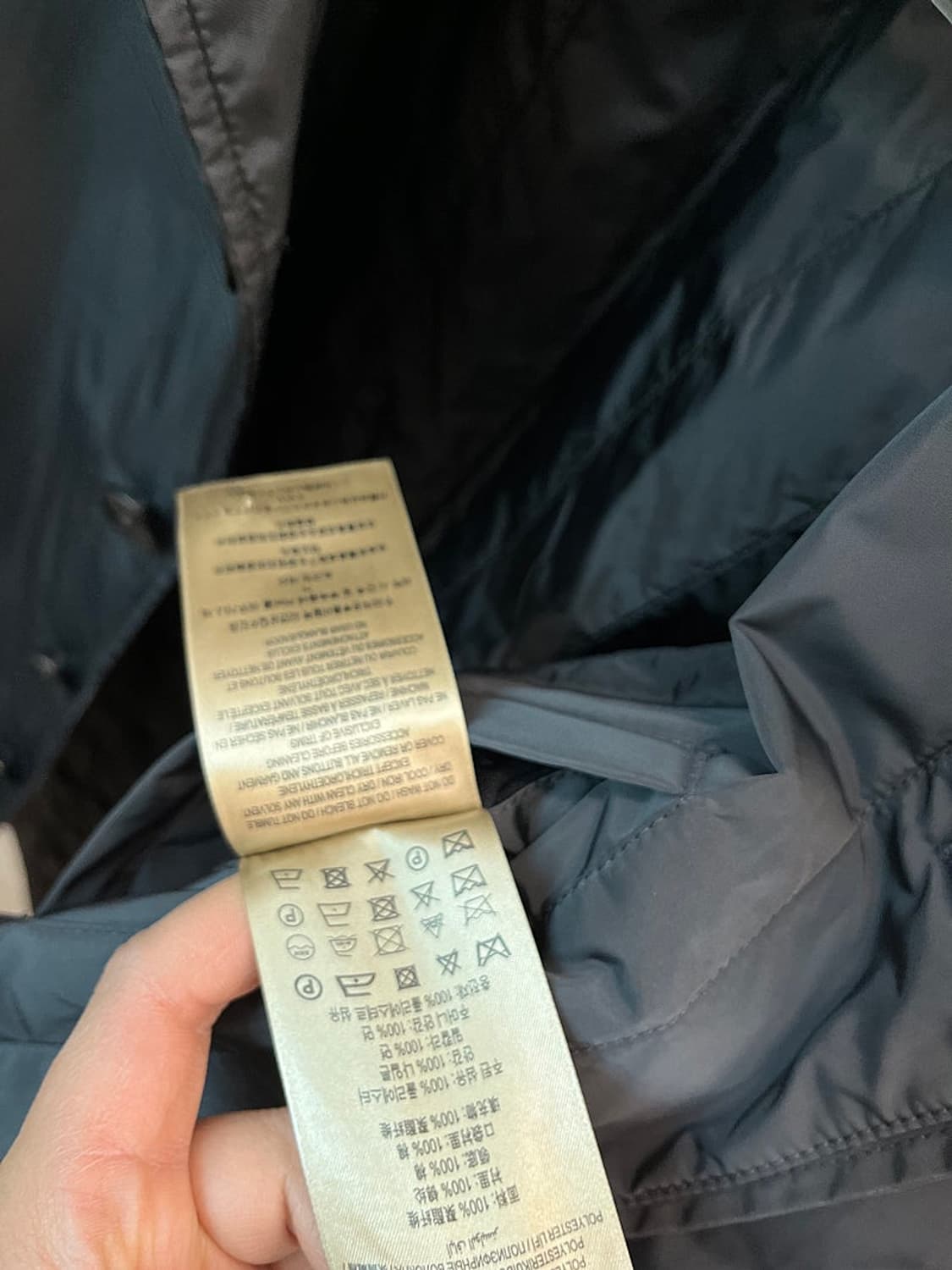 100-105) 버버리 블랙 패딩코트  상품이미지9