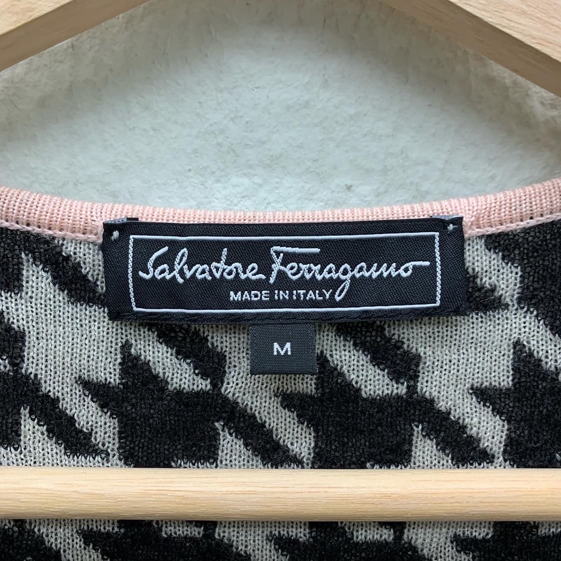 살바토레 페라가모 하운드 투스 체크 시보리 하프 니트 상품이미지5