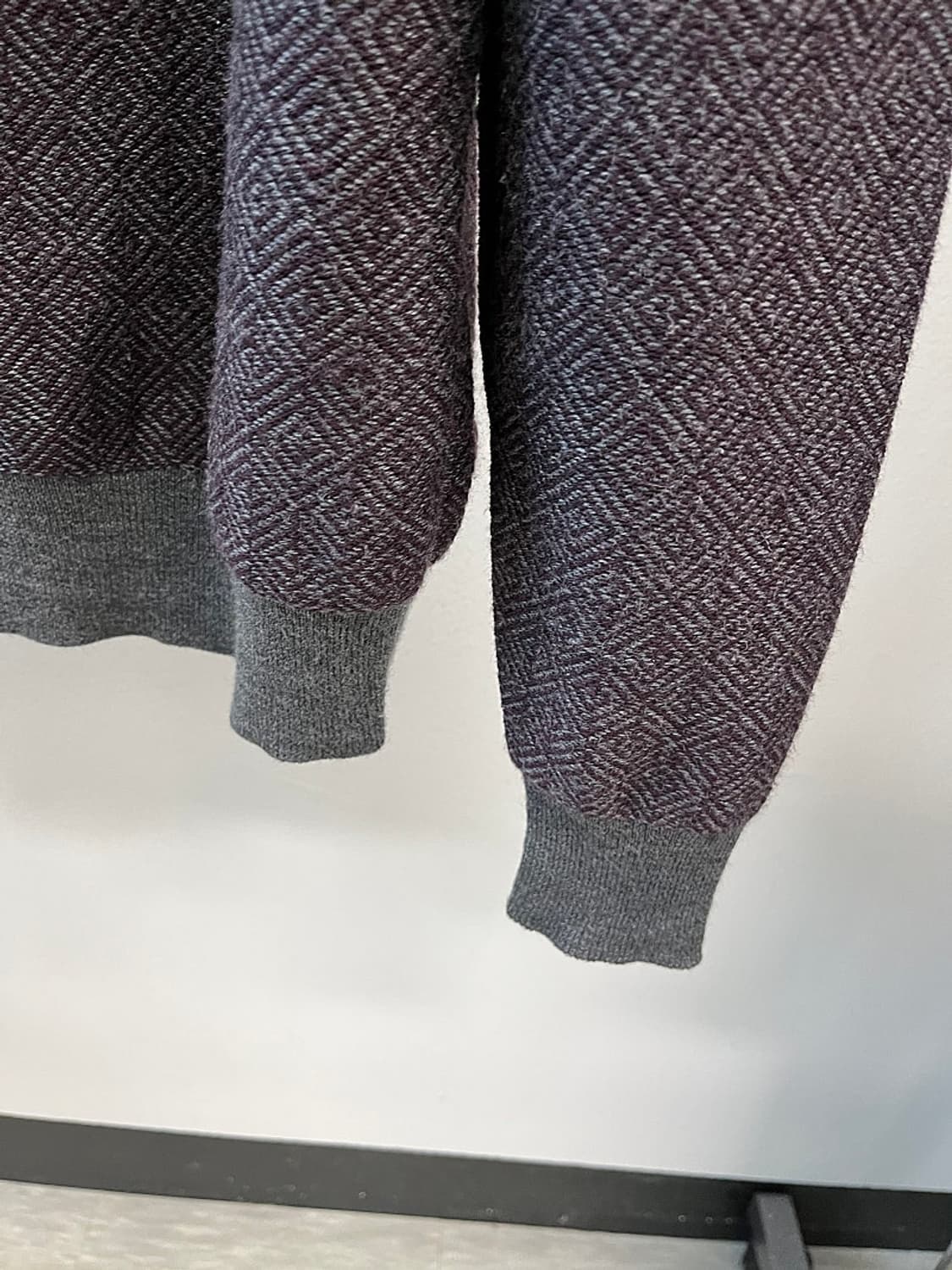 105) 버버리 이태리 반집업 니트  상품이미지5