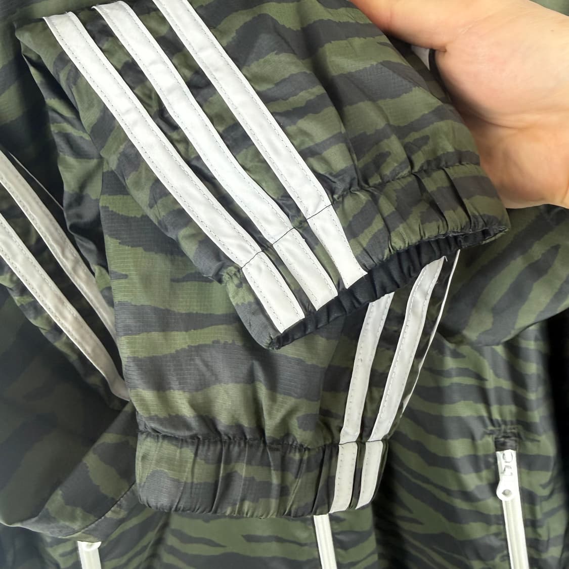 115) 아디다스 지브라 카키 삼선 리버시블 양면 자켓 상품이미지3