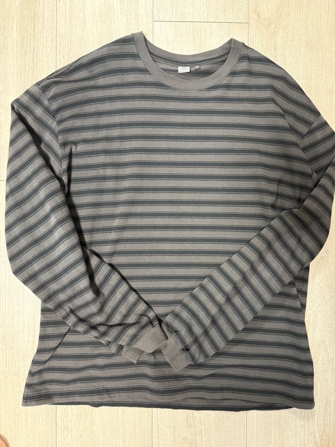 폴리테루 스트라이프 롱슬리브 차콜 상품이미지2