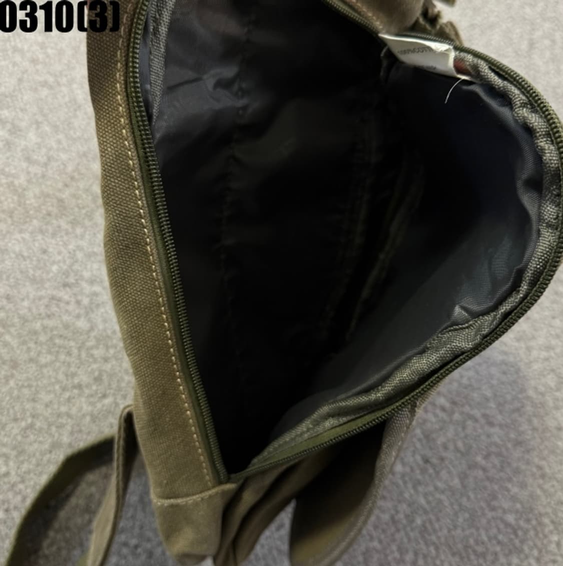 디젤 슬링백 가방 상품이미지3