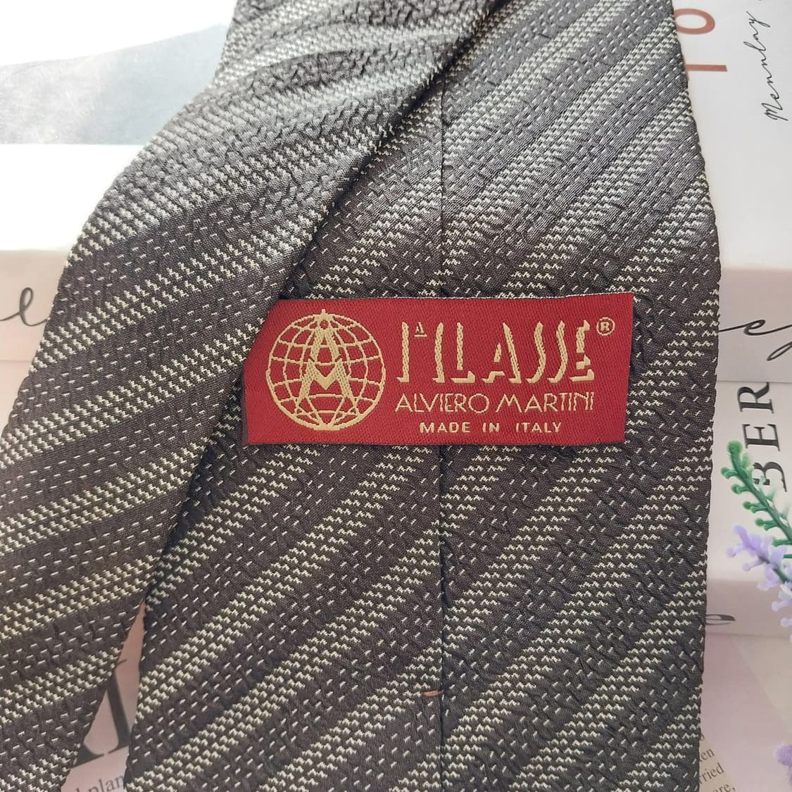 프리마클라쎄 실크 브라운 헤링본 넥타이 10.2cm A+등급 K1302
 상품이미지5