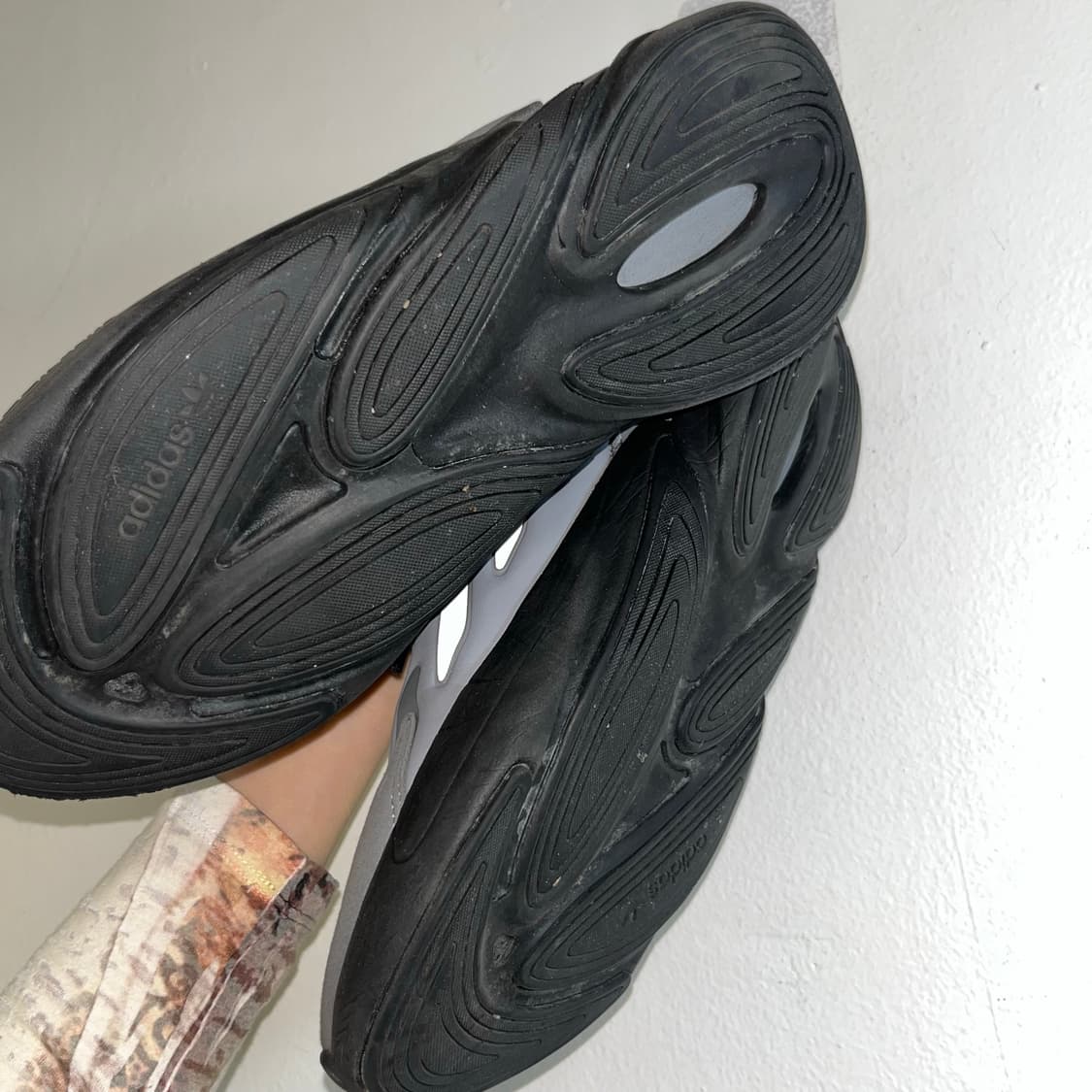 Adidas Ozelia 상품이미지4
