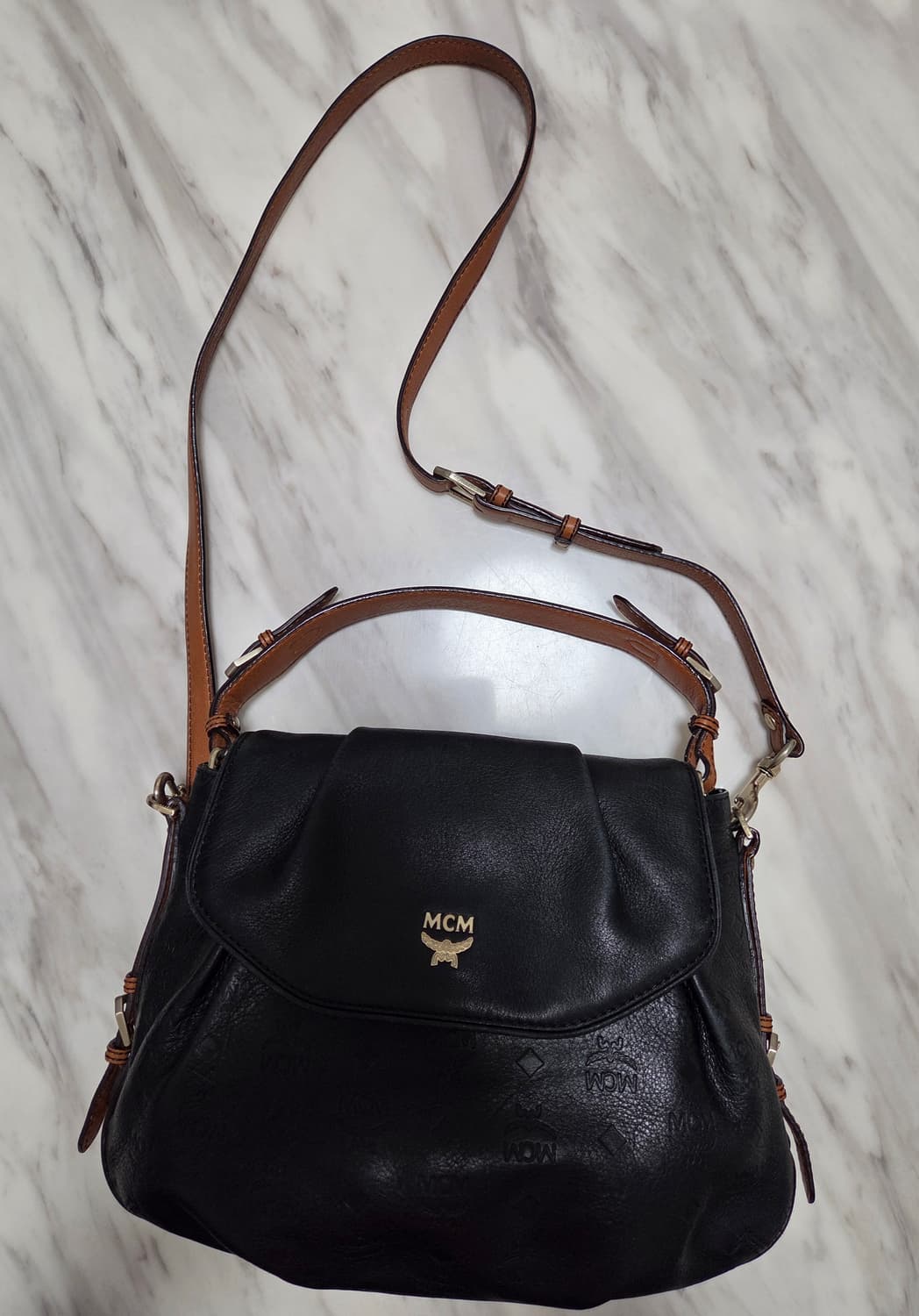 MCM 비세토스 블랙 레더 토트 앤 크로스백 상품이미지2