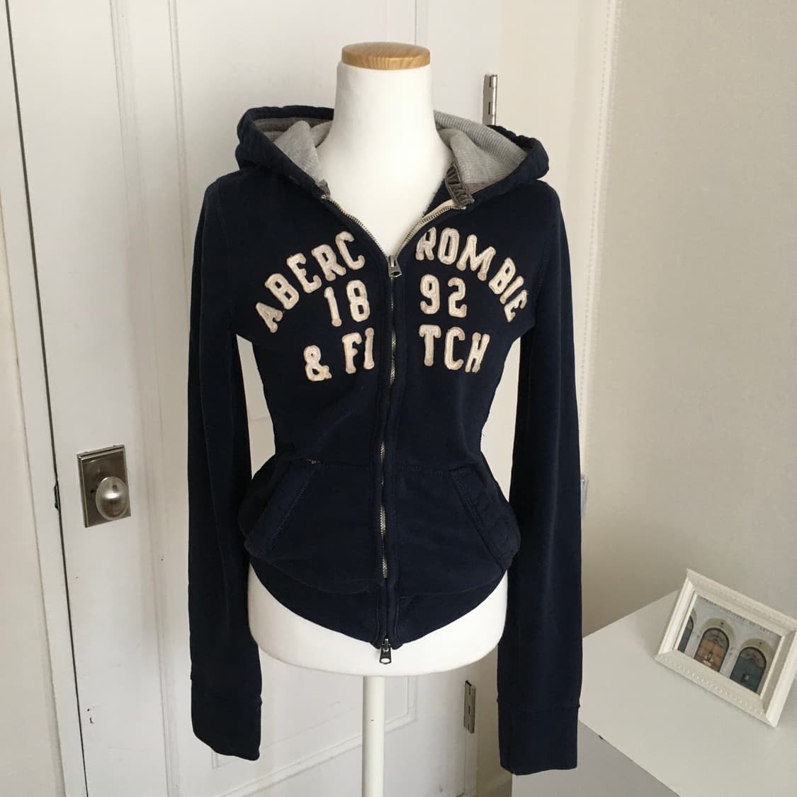 아베크롬비 슬림핏 네이비 후드집업 상품이미지1