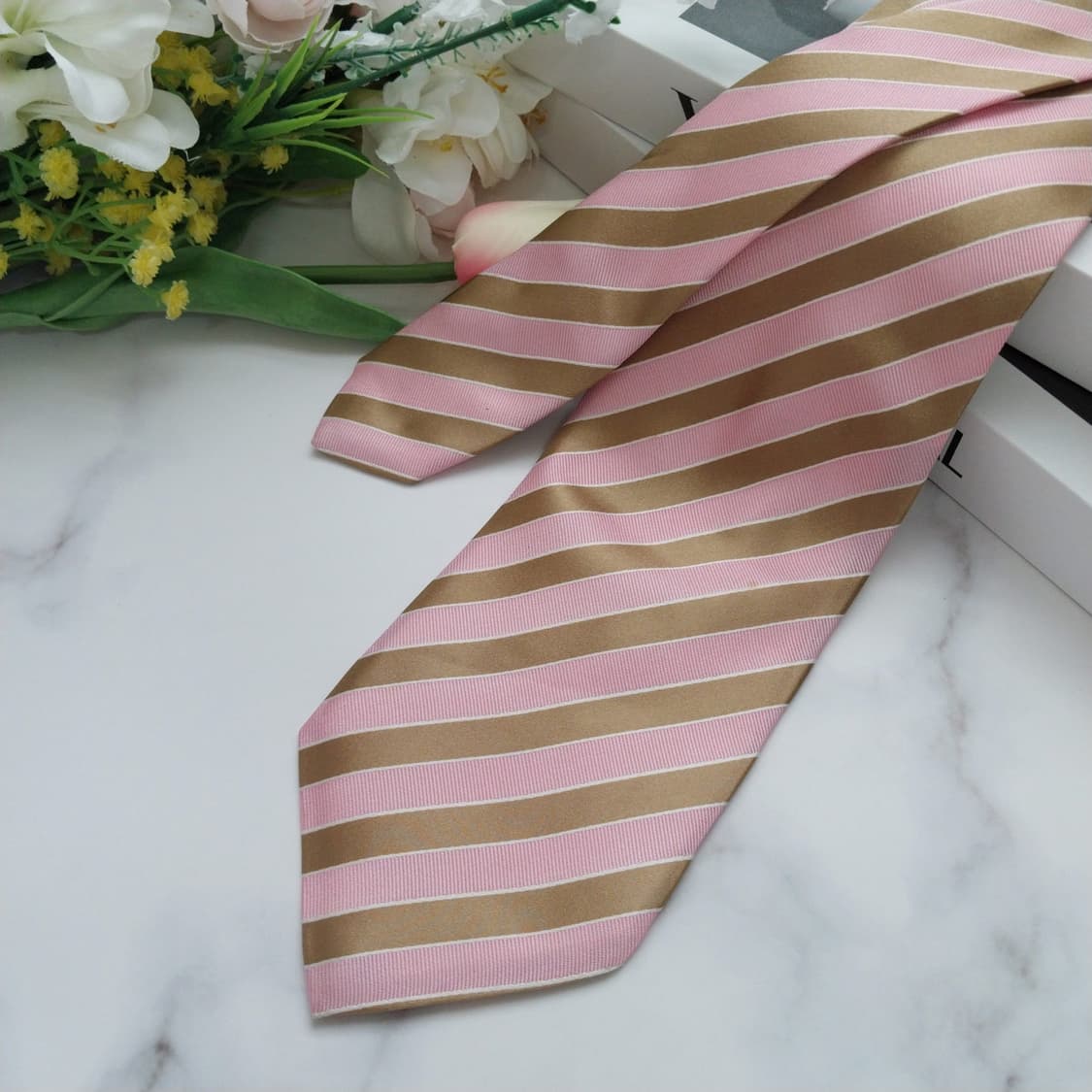 알테아 실크 핑크&브라운 스트라이프 넥타이 8.5cm A+등급 K854
 상품이미지3