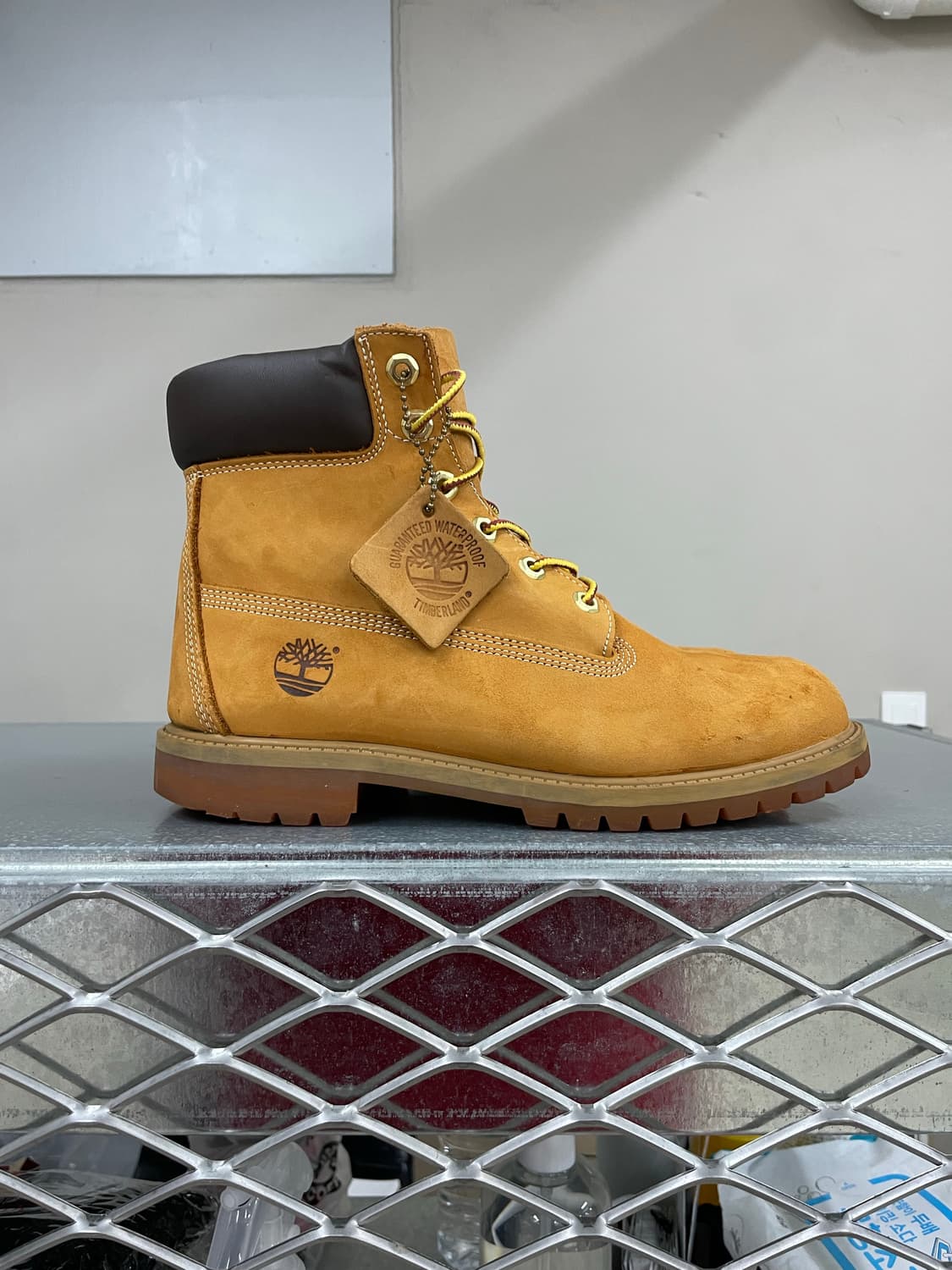 팀버랜드 6인치 프리미엄 부츠 7M 상품이미지4