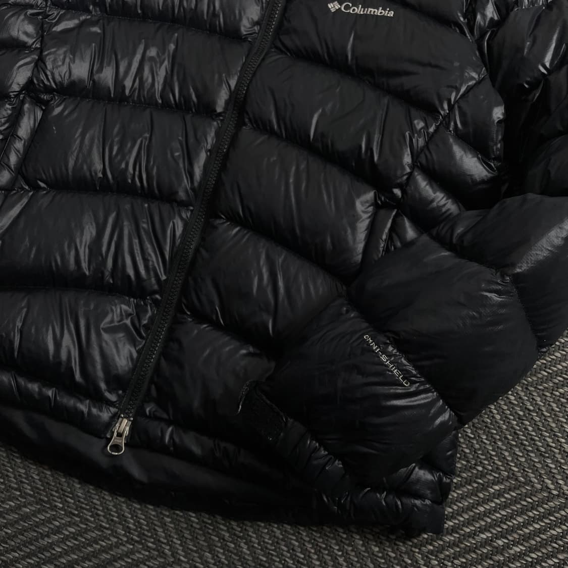 컬럼비아 블랙 경량 구스 다운 패딩 자켓y 4180 상품이미지3