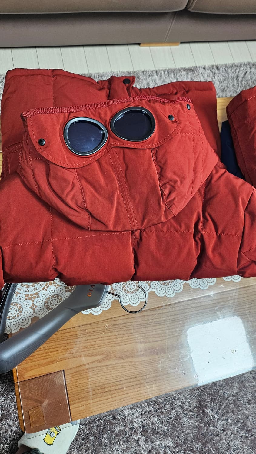 CP컴퍼니 노르지 패딩 [레드] [95] 판매합니다 (정품/상태좋음) 상품이미지1