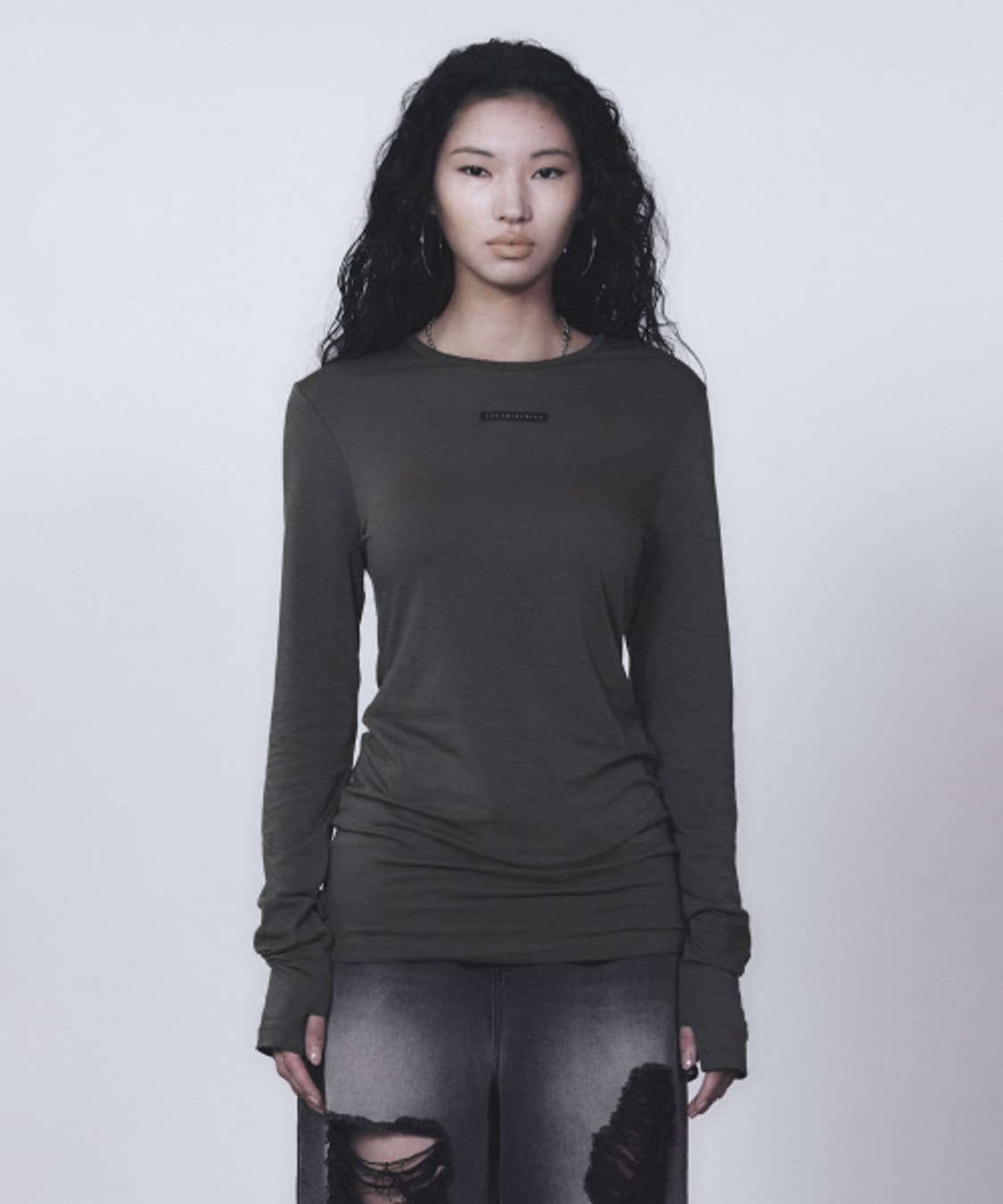 트리밍버드 베이직 라벨 핑거홀 롱슬리브 상품이미지1