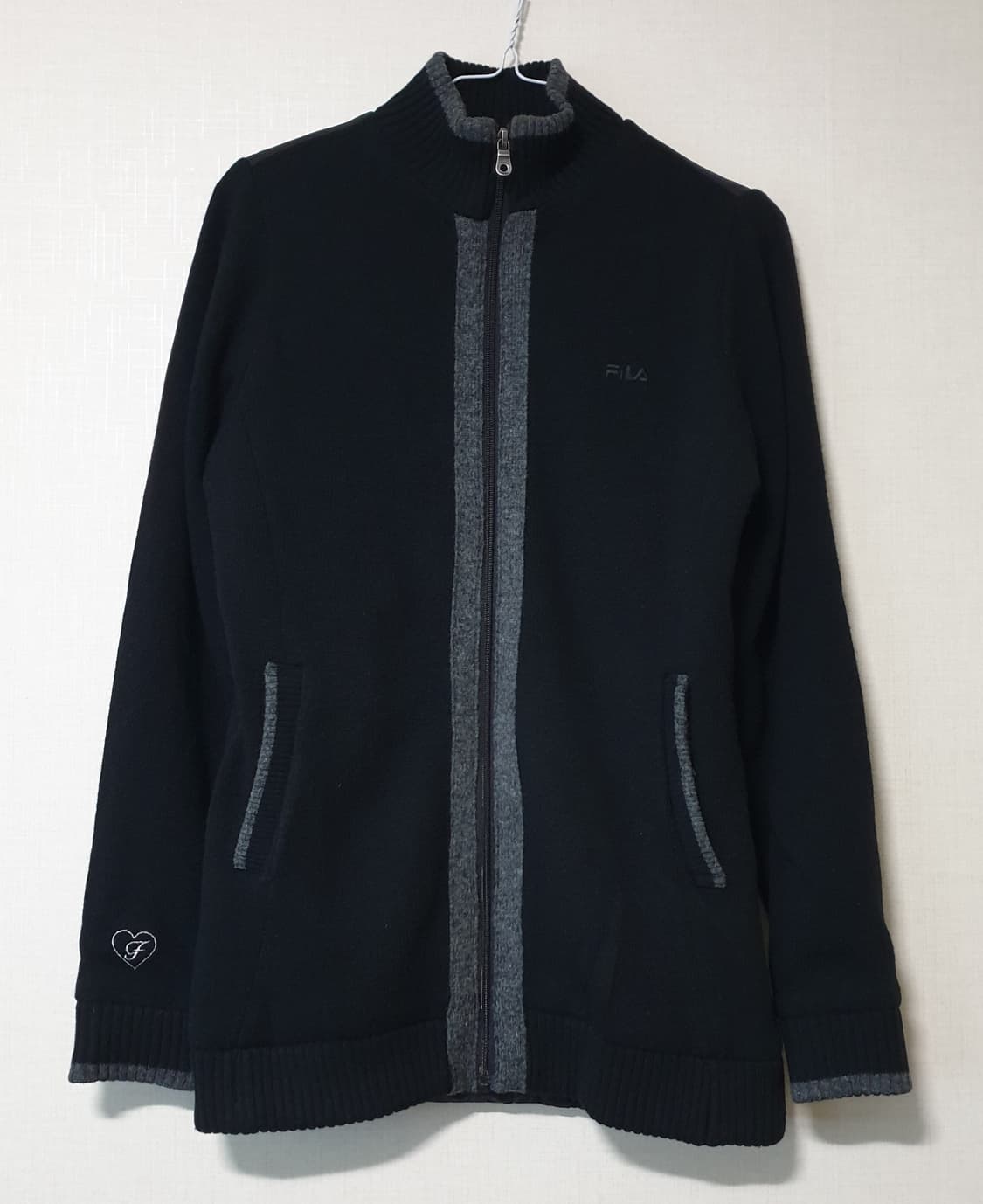 휠라 블랙 니트 집업 가디건 90사이즈 상품이미지1