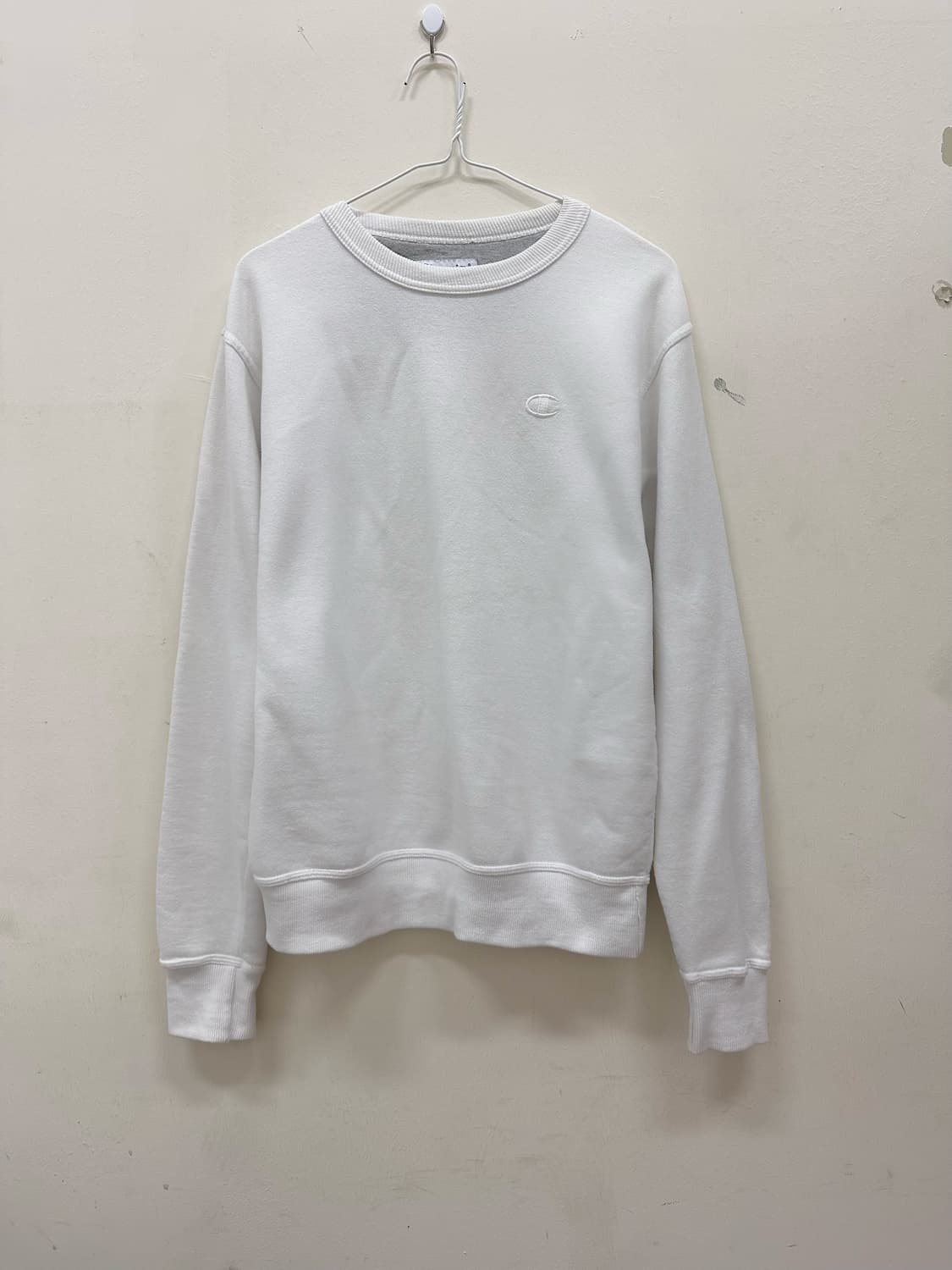 챔피온 화이트 맨투맨 상품이미지3