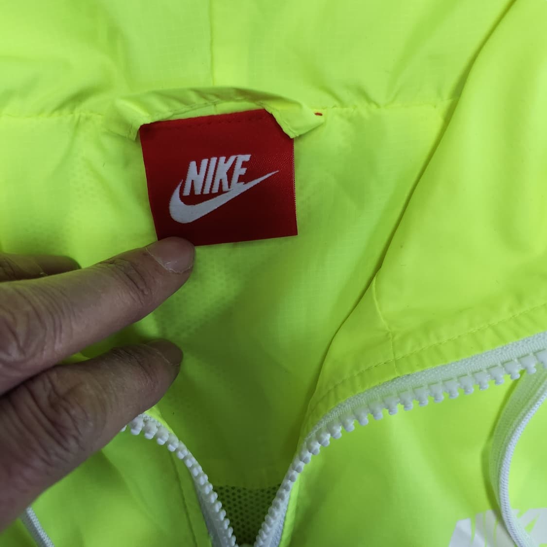 나이키 바람막이 상품이미지2