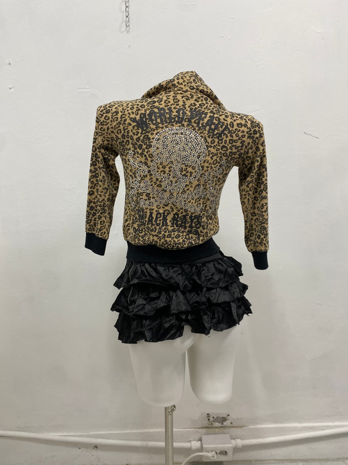 [BEE BOX] 오네갸루 스컬 큐빅 펑크 후드집업 상품이미지4