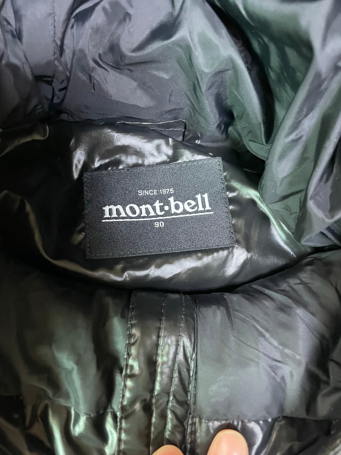 몽벨 유광 패딩 상품이미지6