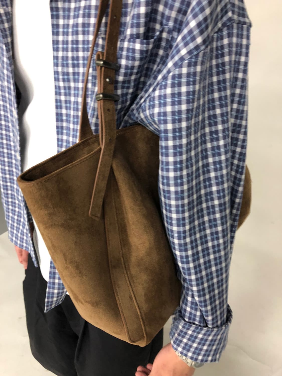 [새상품] 우윈 스웨이드 토트백 상품이미지1