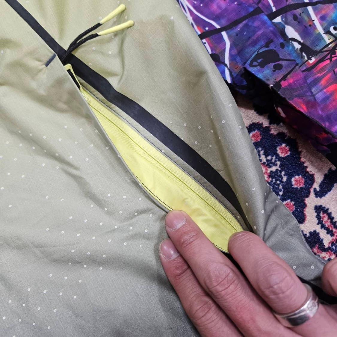 오클리(OAKLEY) 파일럿 팩토리 그라데이션 바람막이 상품이미지7