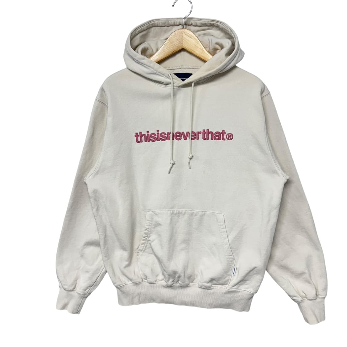 디스이즈네버댓 자수로고 후드티 아이보리핑크 상품이미지1