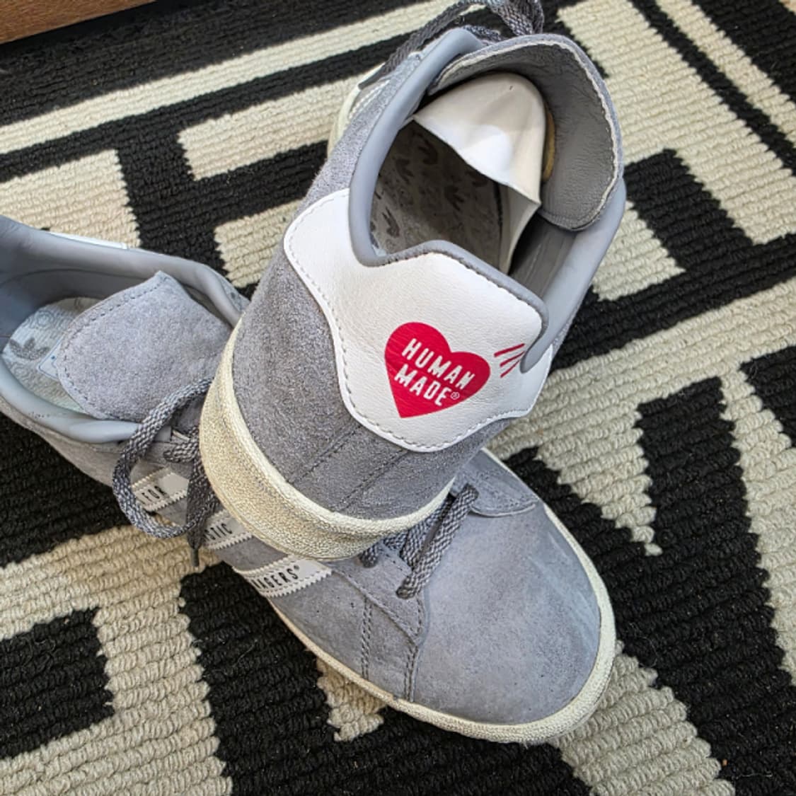 휴먼메이드 X 아디다스 캠퍼스(라이트 오닉스) 상품이미지6