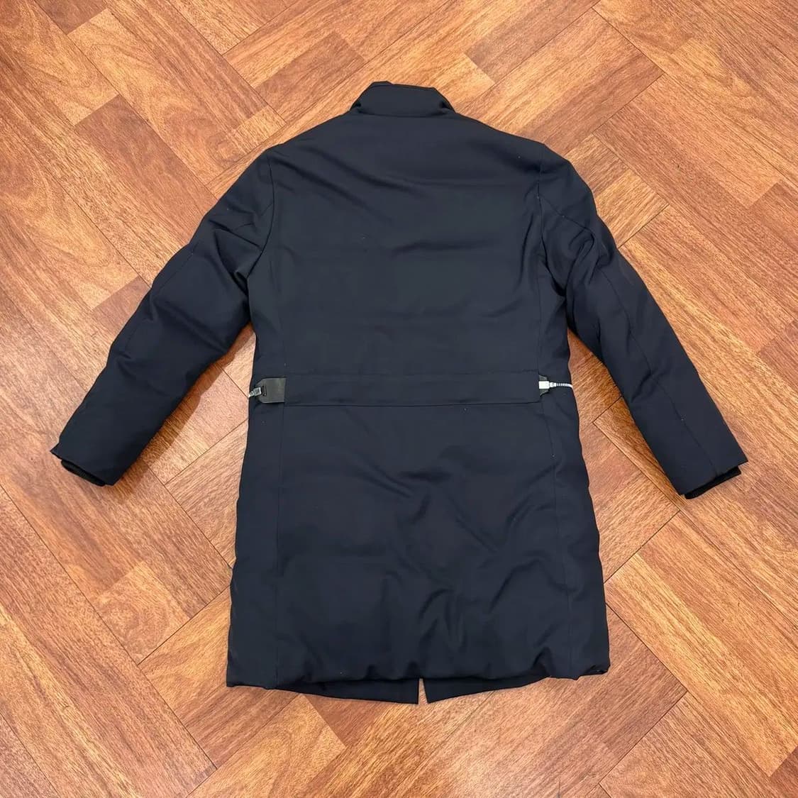 46 솔리드옴므 16FW 구스다운 네이비 패딩 코트  상품이미지3