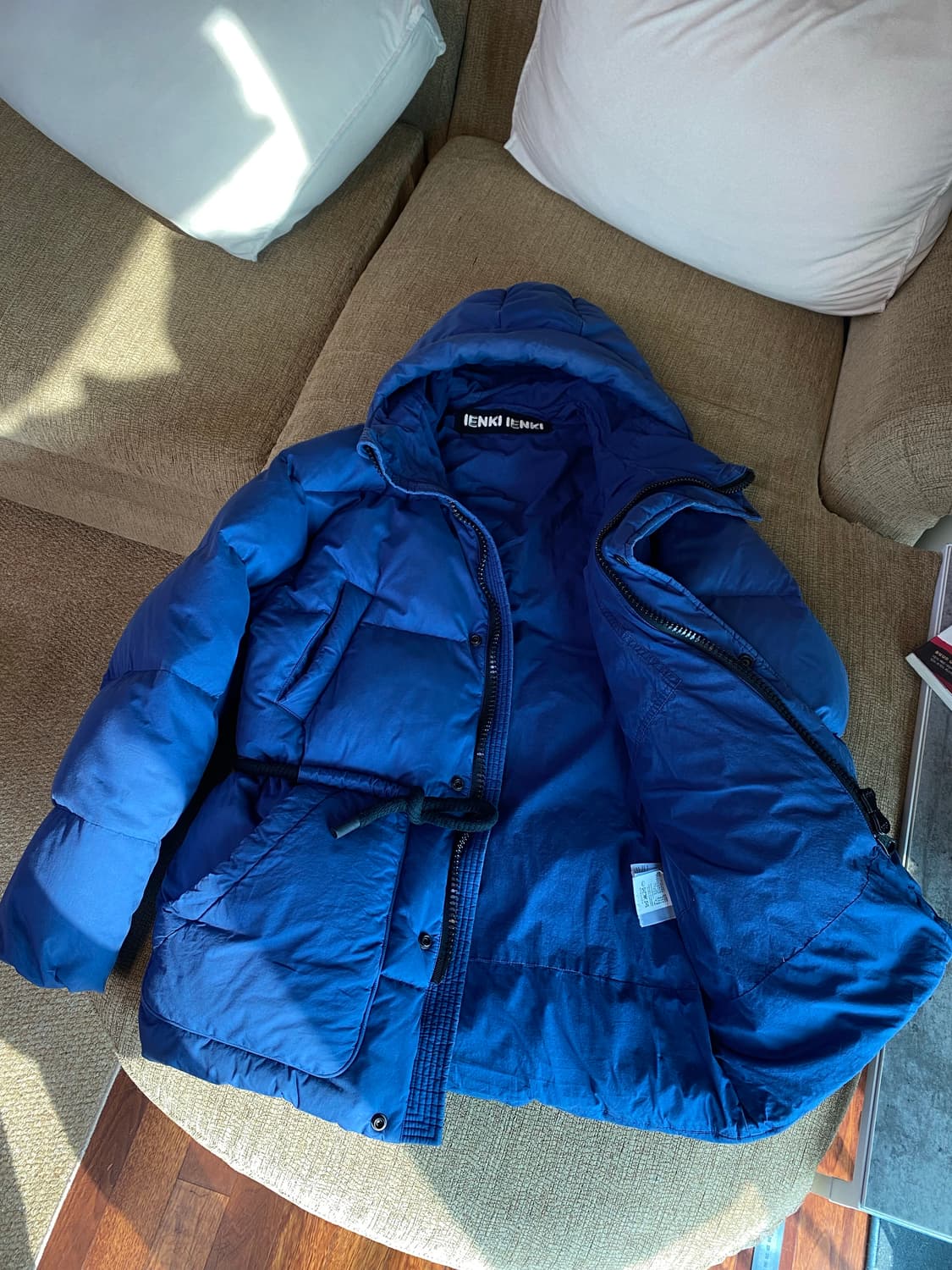옌키옌키 (IENKI IENKI) 미쉐리 블루인크컬러 구스 푸버패딩 상품이미지5