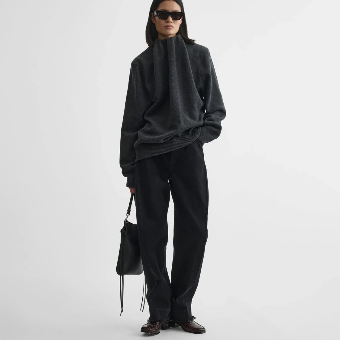 피비파일로 25fw GIG 파우치백/블랙 상품이미지2