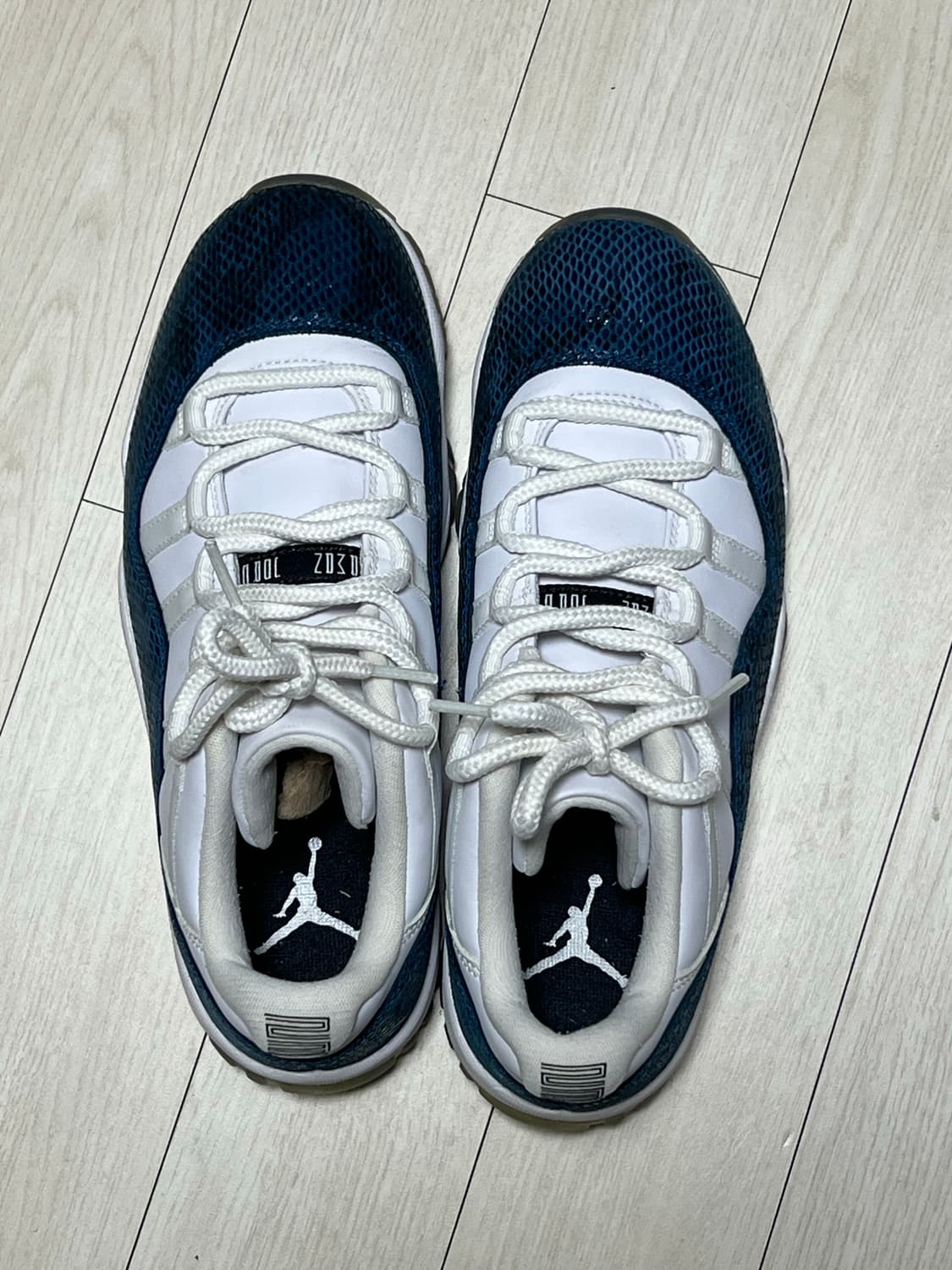 조던 11 레트로 로우 블루 스네이크스킨 남뱀 260 상품이미지5