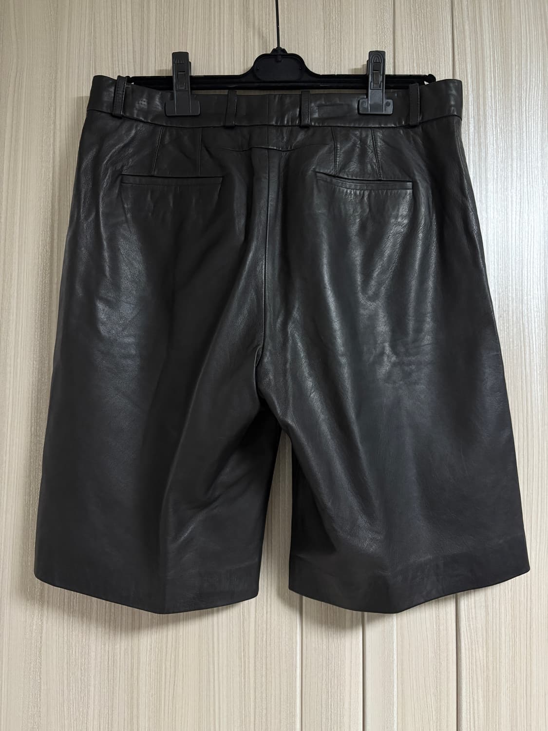지방시 가죽 반바지 상품이미지2