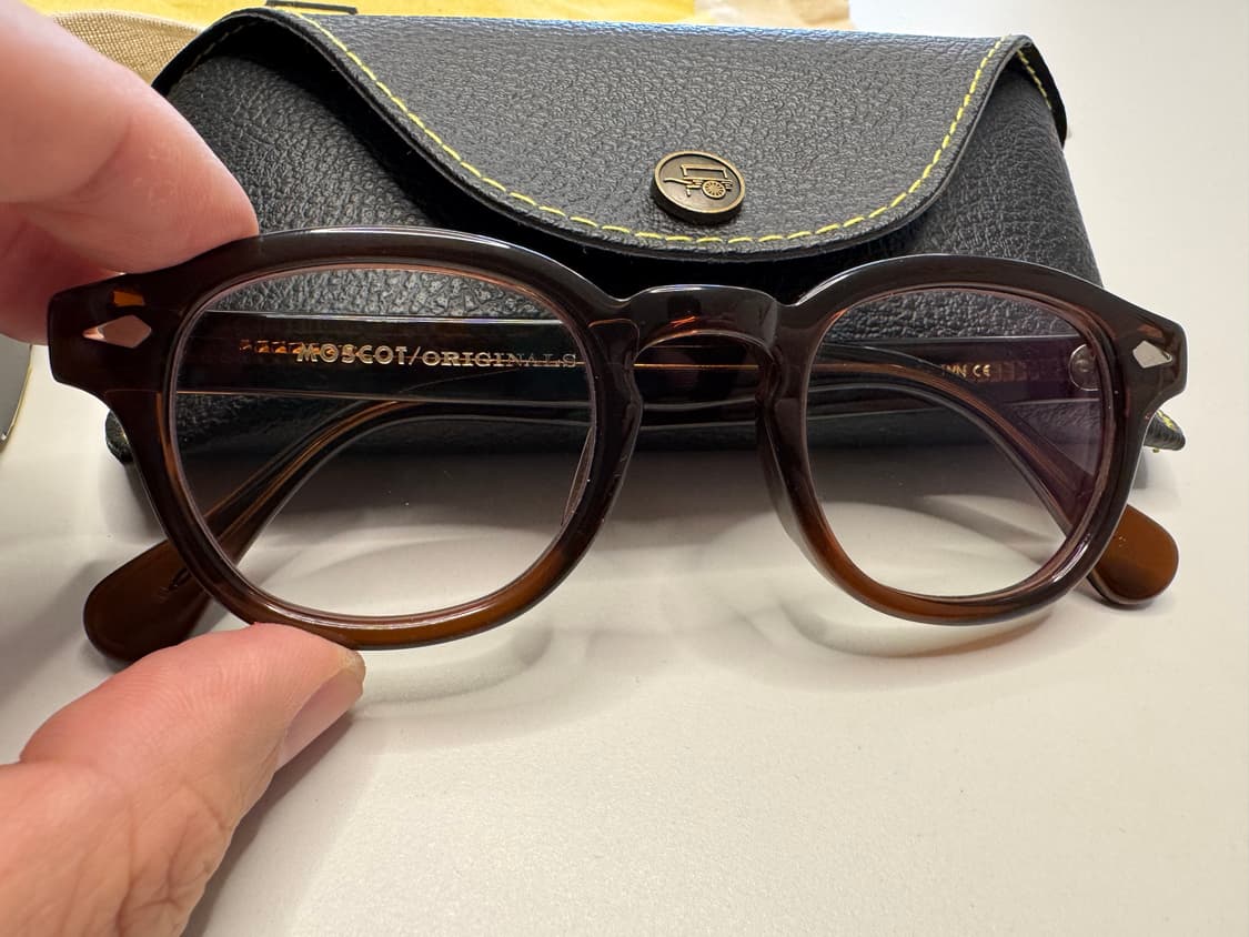 모스콧 렘토쉬 브라운 색상 44사이즈 판매합니다. 상품이미지2