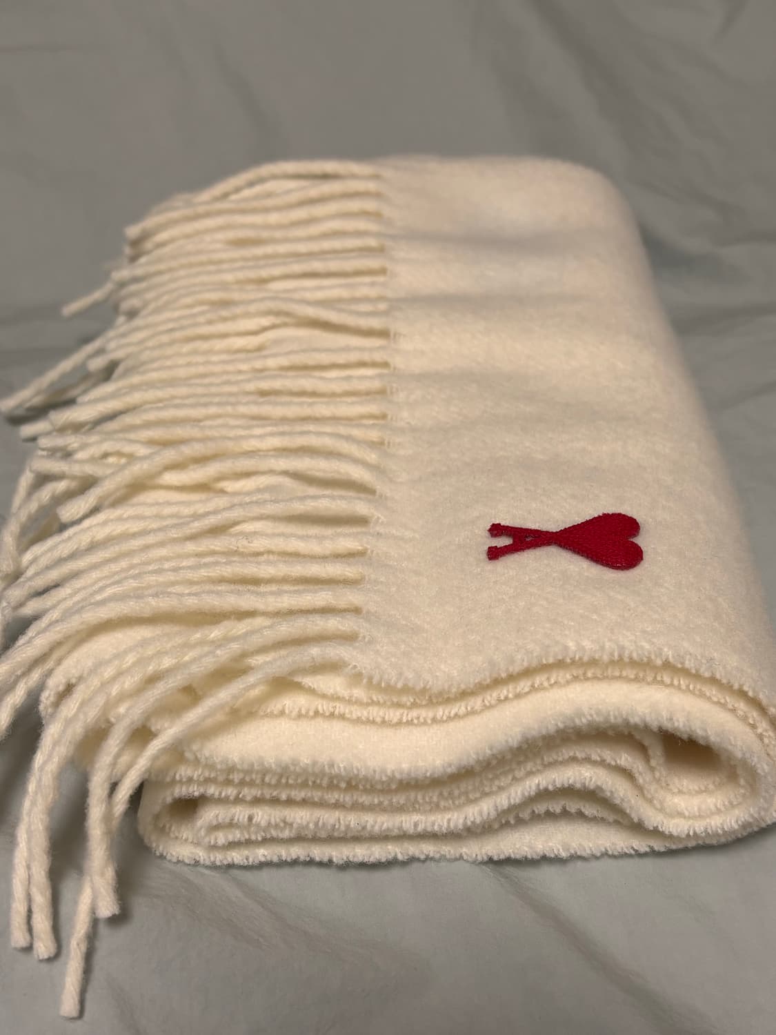 아미 스몰 하트 로고 머플러 상품이미지1