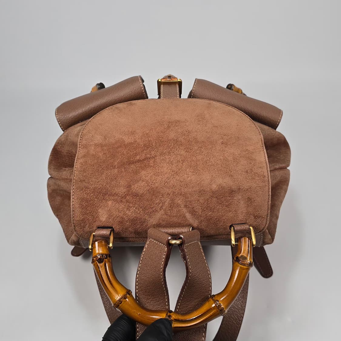 구찌 스웨이드 뱀부 투포켓 백팩 상품이미지6