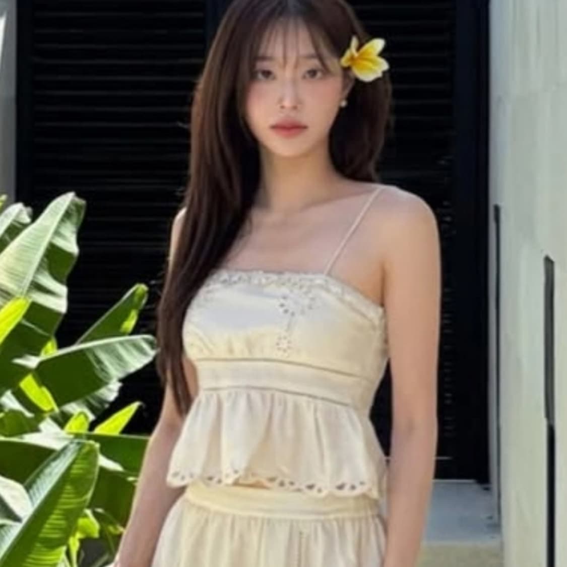 자라(ZARA) 펀칭 자수 크롭탑 44 새상품 상품이미지3
