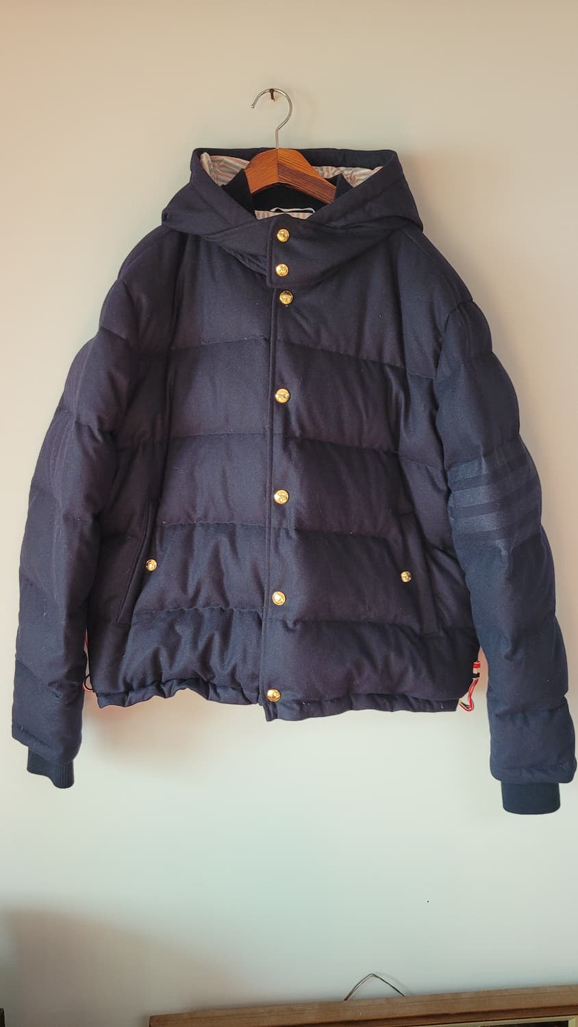 정품 톰브라운 울/캐시미어 금장 패딩 네이비 *유일매물 상품이미지1