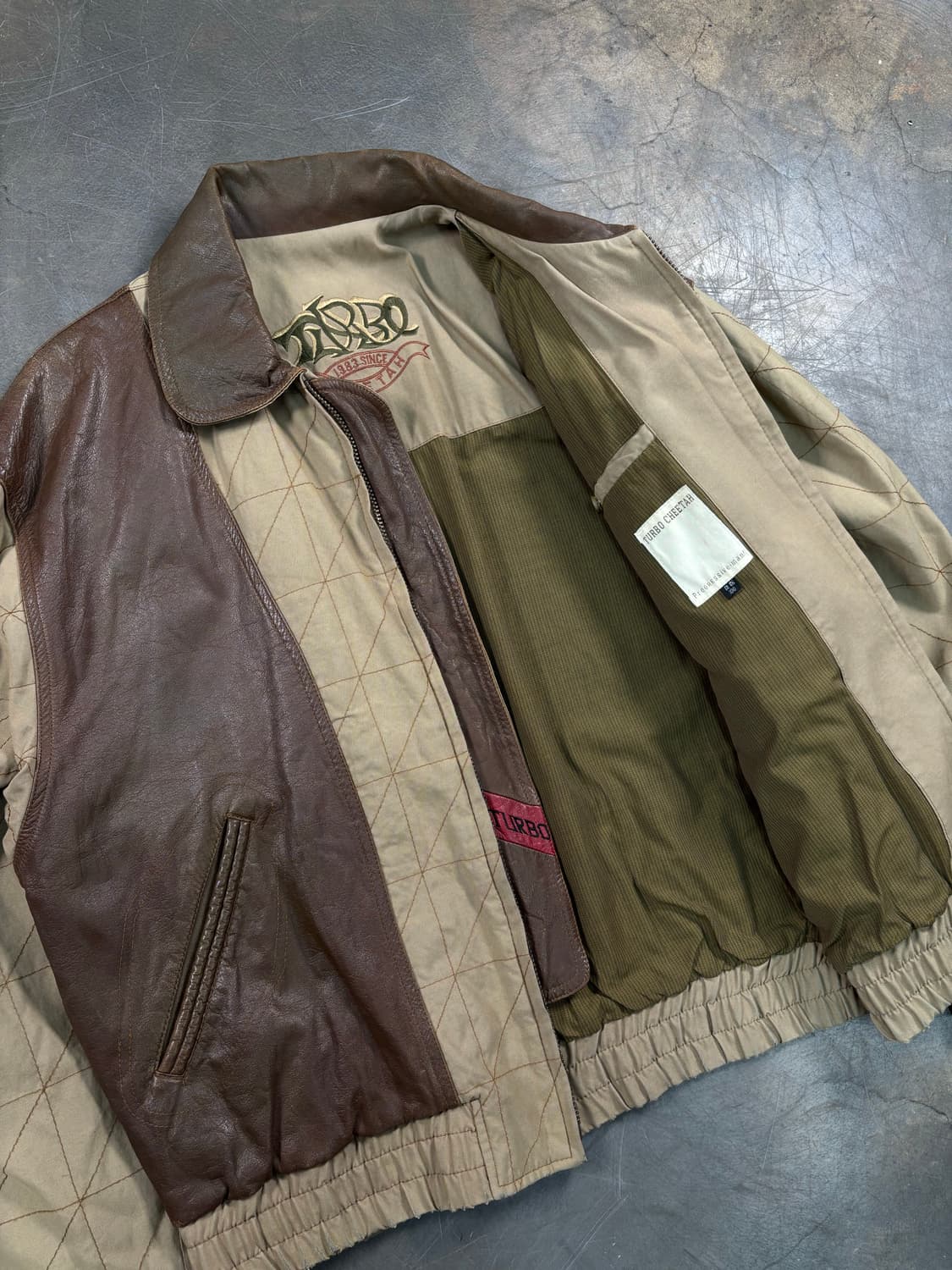 빈티지 레더 믹스 봄버 자켓 상품이미지3