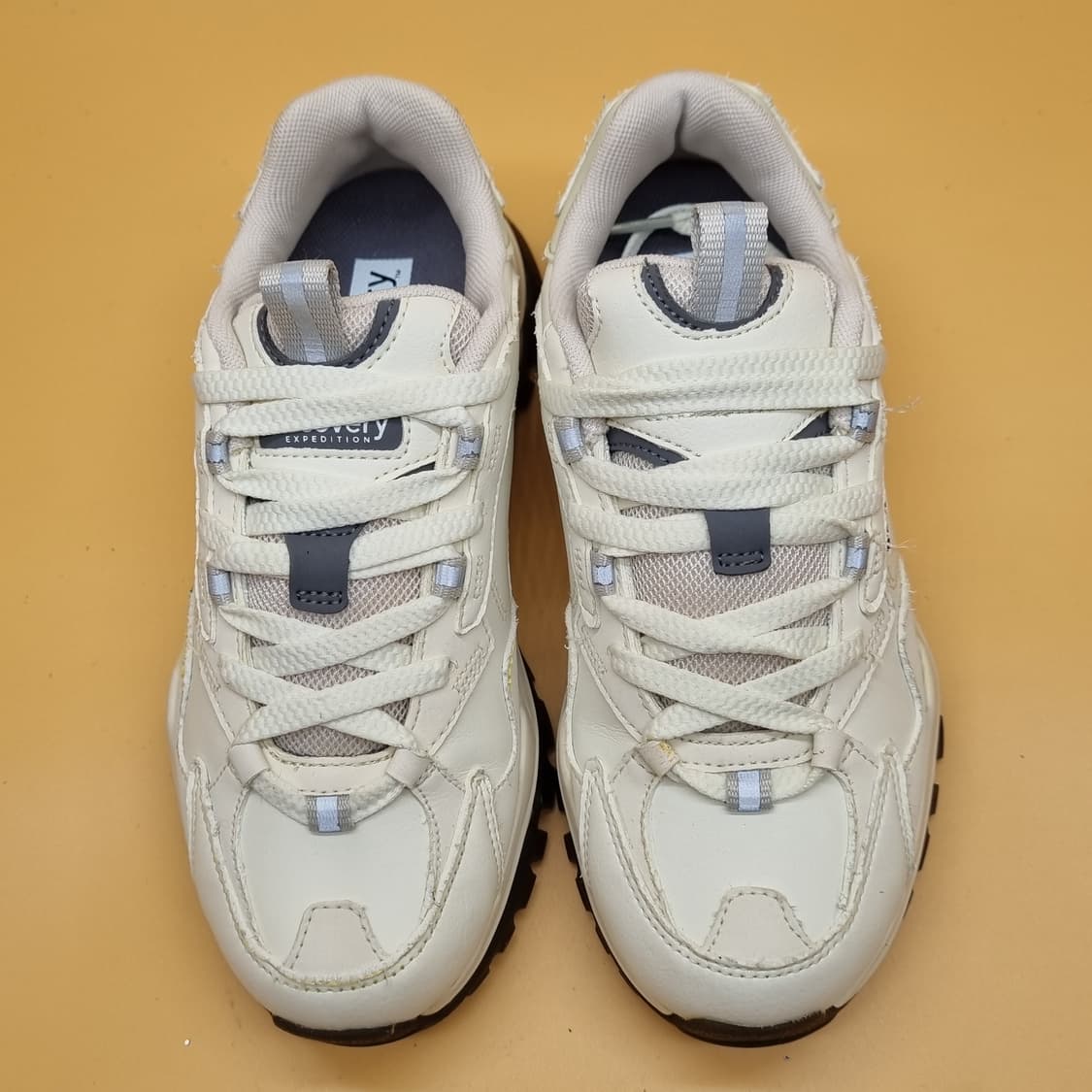 디스커버리 버킷 디워커 여성운동화230  상품이미지2