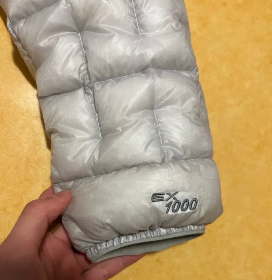 몽벨 플라즈마 1000 다운 자켓 라이트 실버 상품이미지3