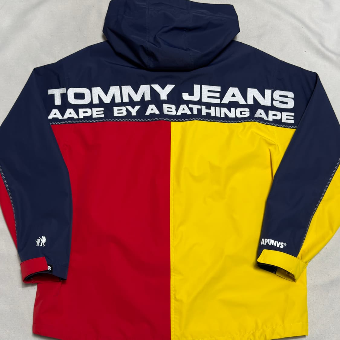 🫶🏻 베이프 X 타미 진스 콜라보 배색 바람막이🫶🏻 상품이미지3