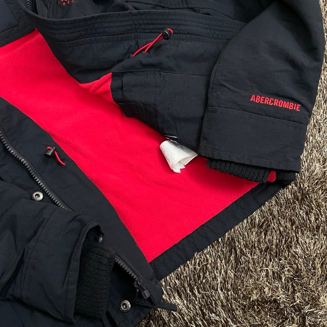 아베크롬비 블랙 슬림핏 숄카라 후드 점퍼 XS 상품이미지4