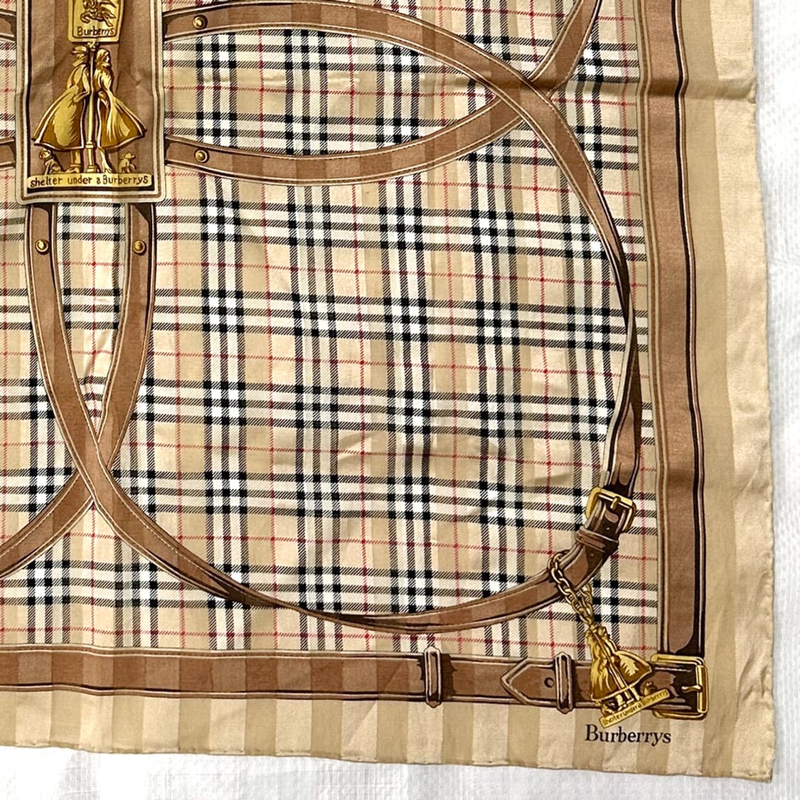 버버리 실크 100% 올드스쿨 올드모델 노바체크 그래픽 스카프 쁘띠 정품 상품이미지2