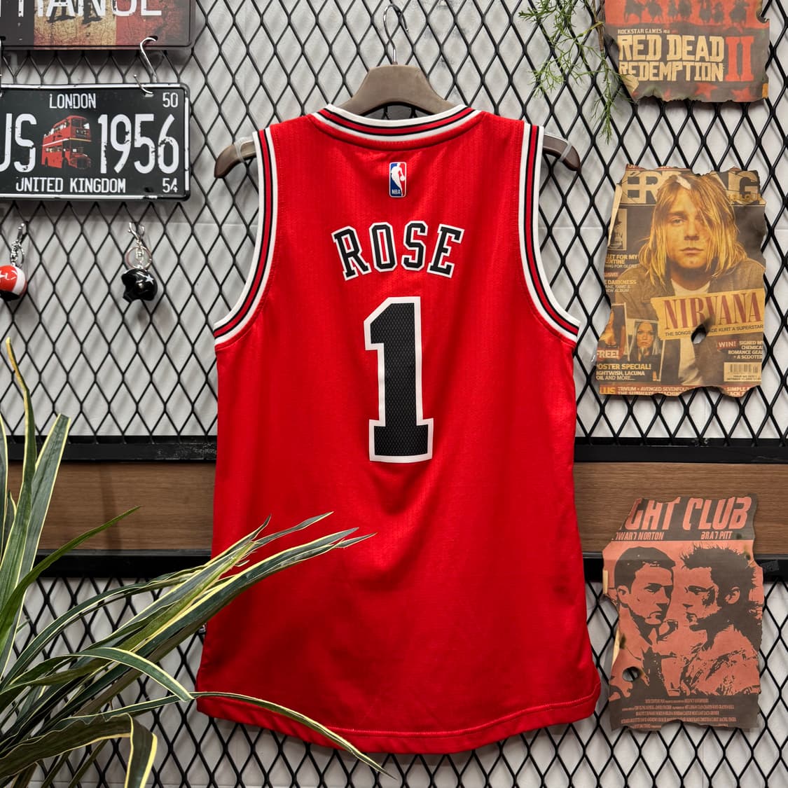 아디다스 X NBA 시카고불스 데릭 로즈 베스킷볼 베스트 레드 상품이미지2