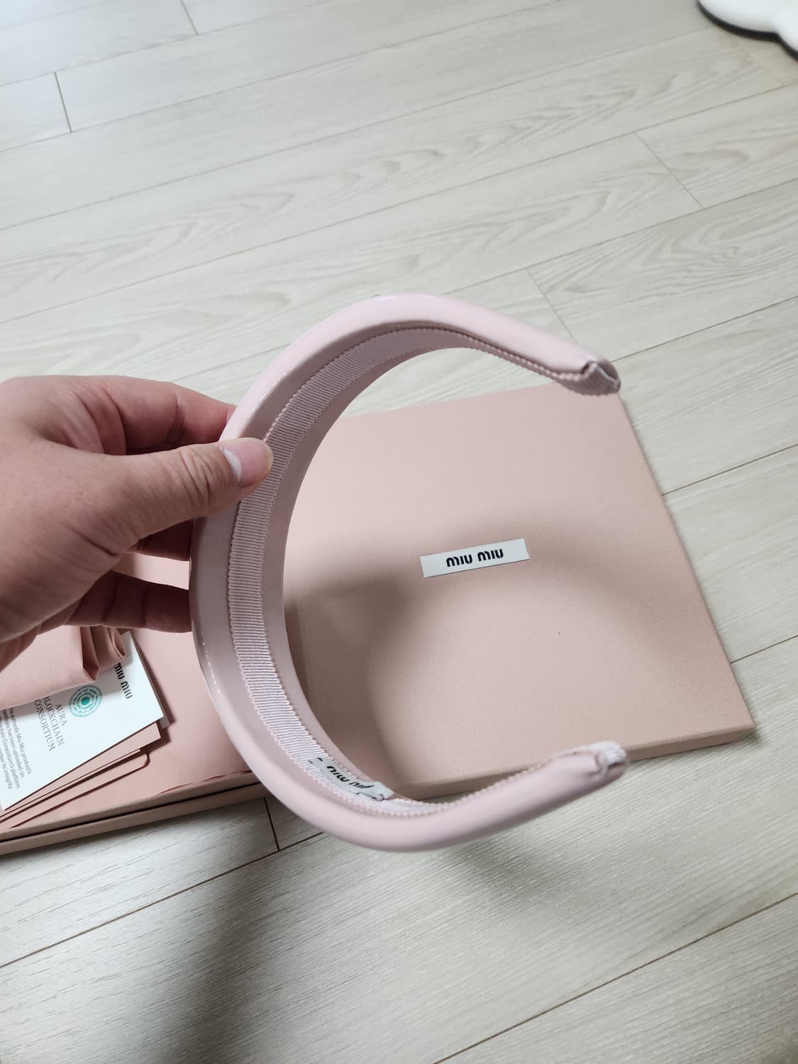 미우미우 머리띠 새상품 상품이미지3