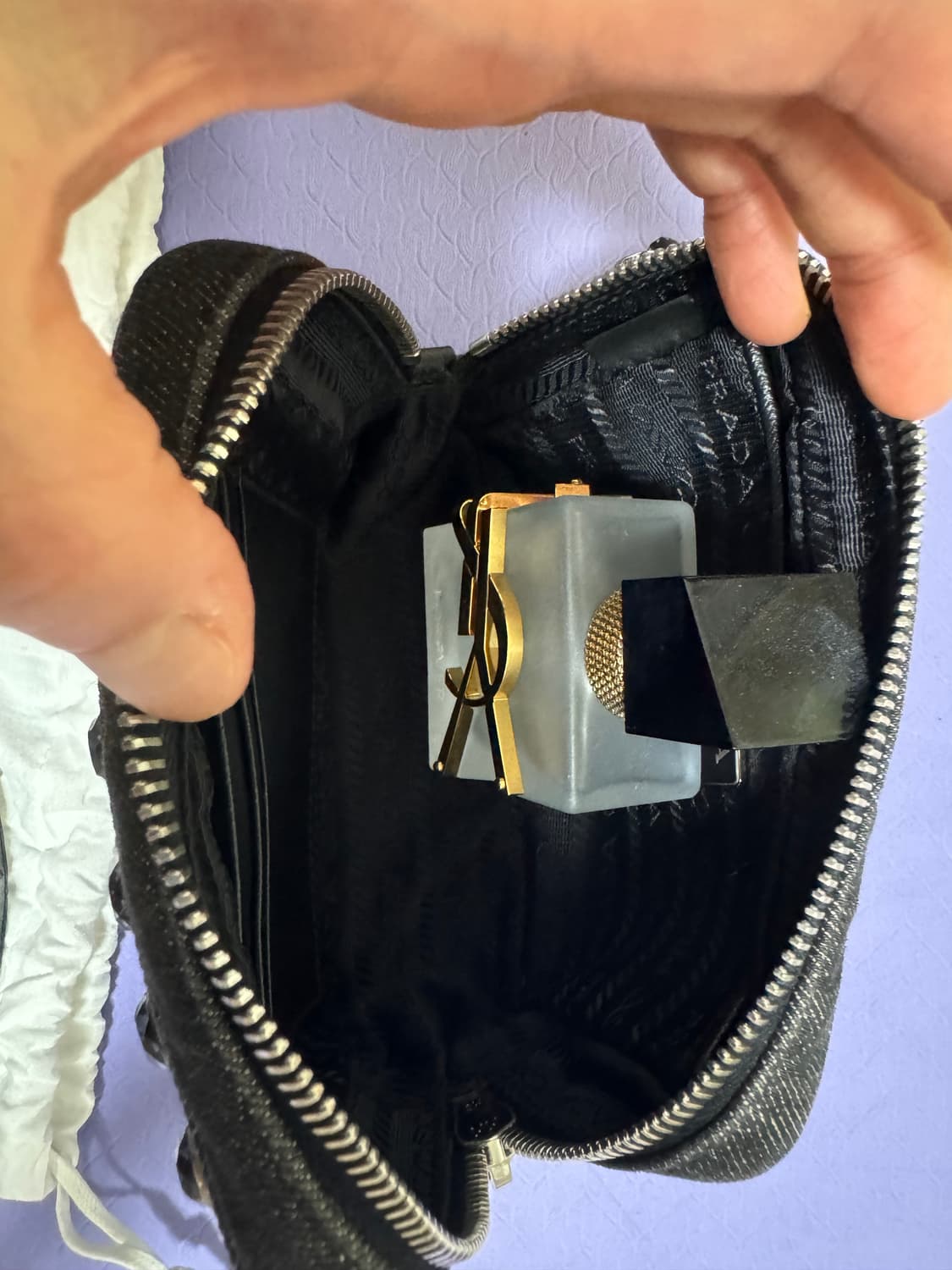 프라다 데님 미니크로스백 상품이미지2