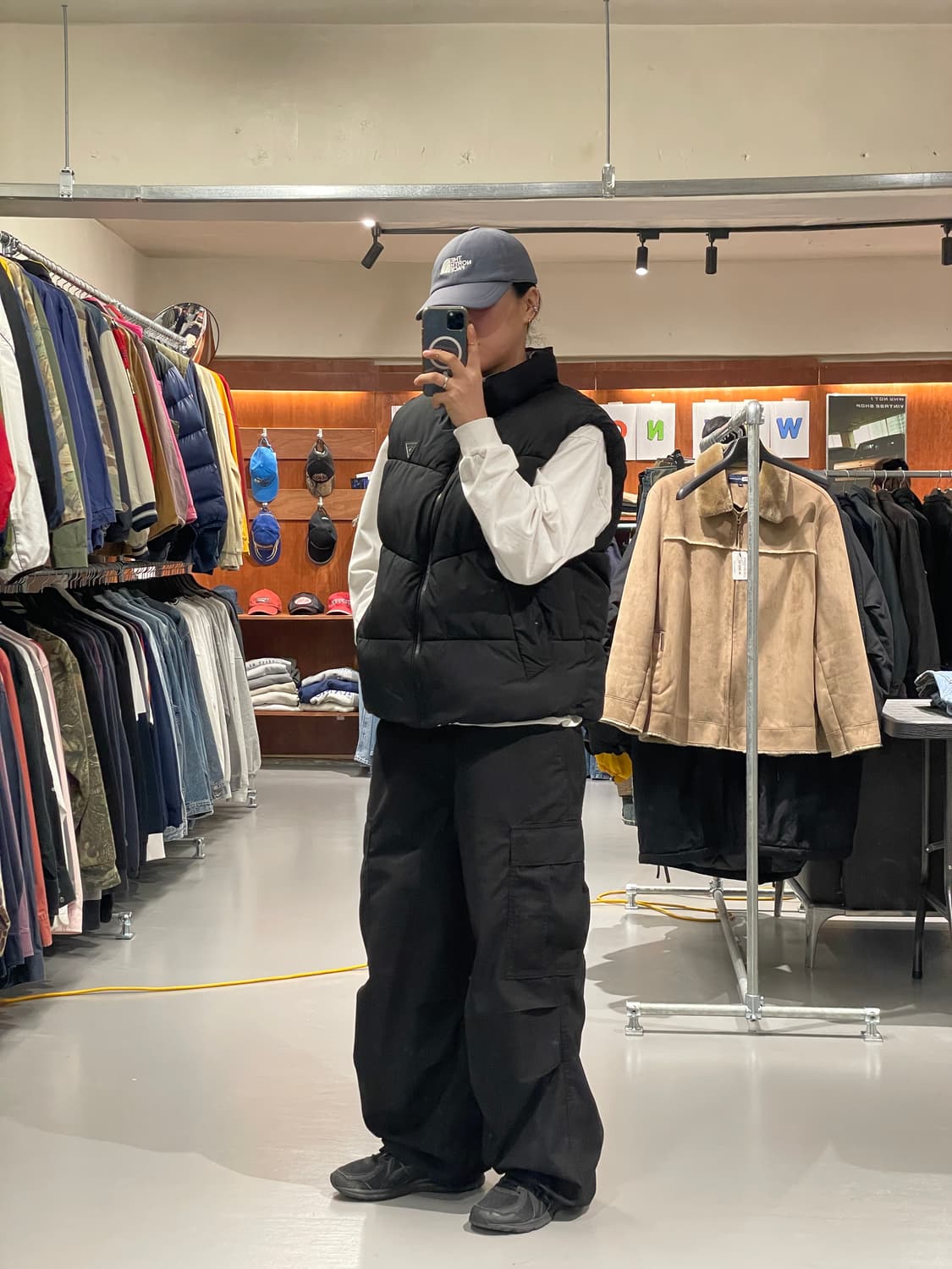 게스 패딩 조끼 상품이미지2