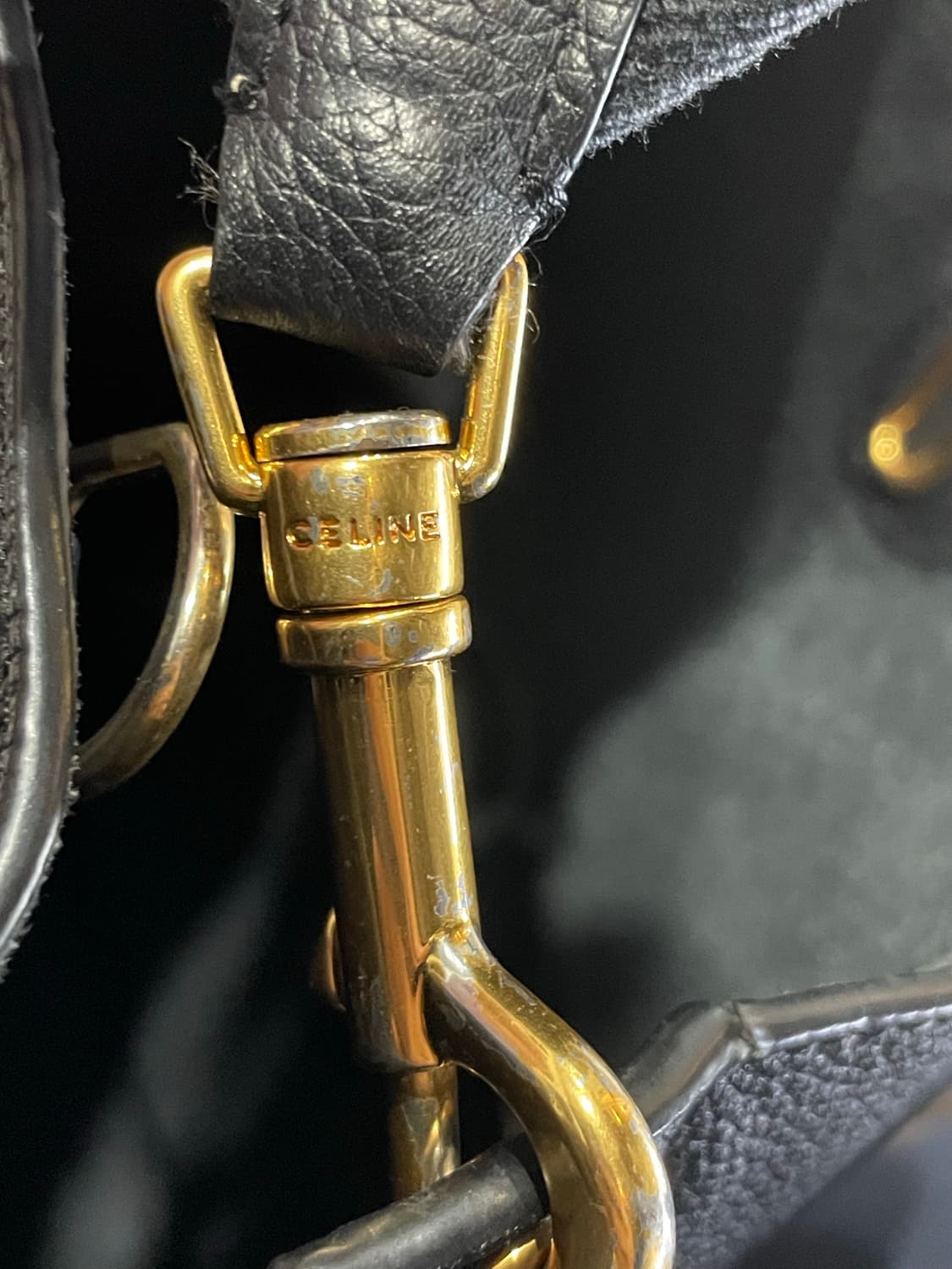 셀린느 상글 스몰 버킷백 블랙 정품 상품이미지6