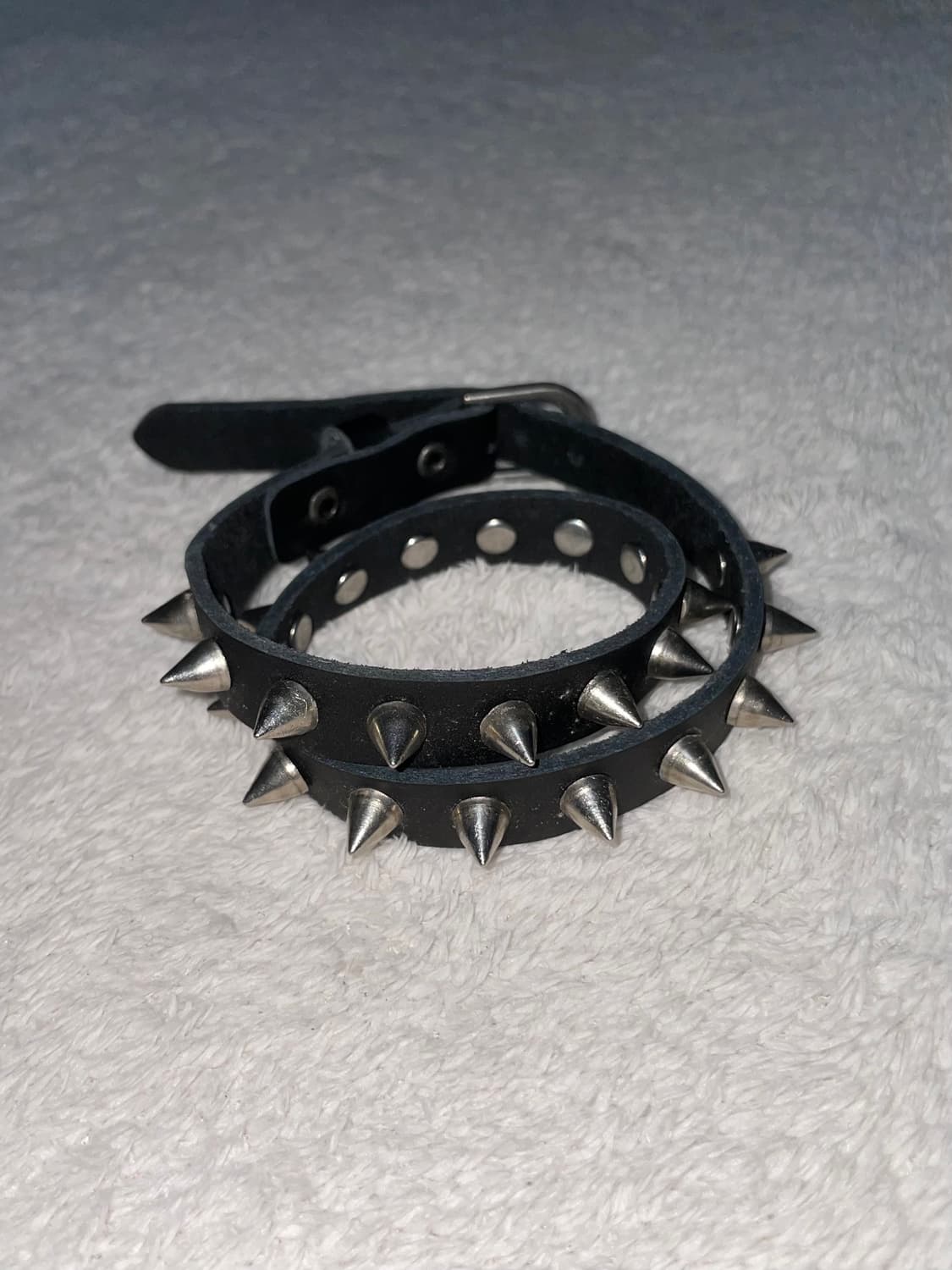 black stud bracelet 블랙 스터드 팔찌 상품이미지1