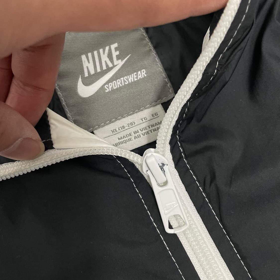 XL 나이키 화이트 윈드러너 바람막이 상품이미지6