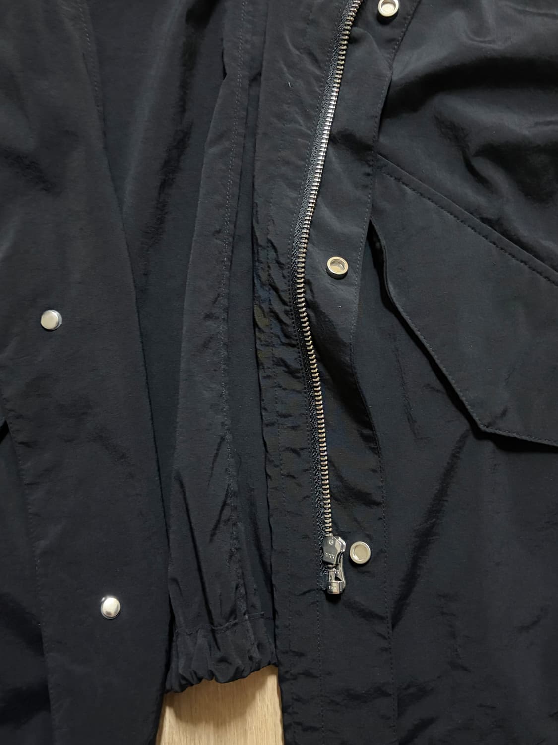 인사일런스 나일론 윈드브레이커 블랙 상품이미지3