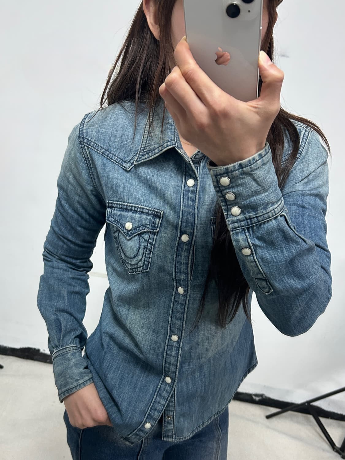 트루릴리전 웨스턴 투포켓 데님 셔츠 상품이미지2